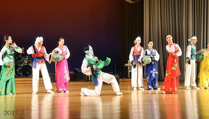 8-밝게 자라는 장애자들